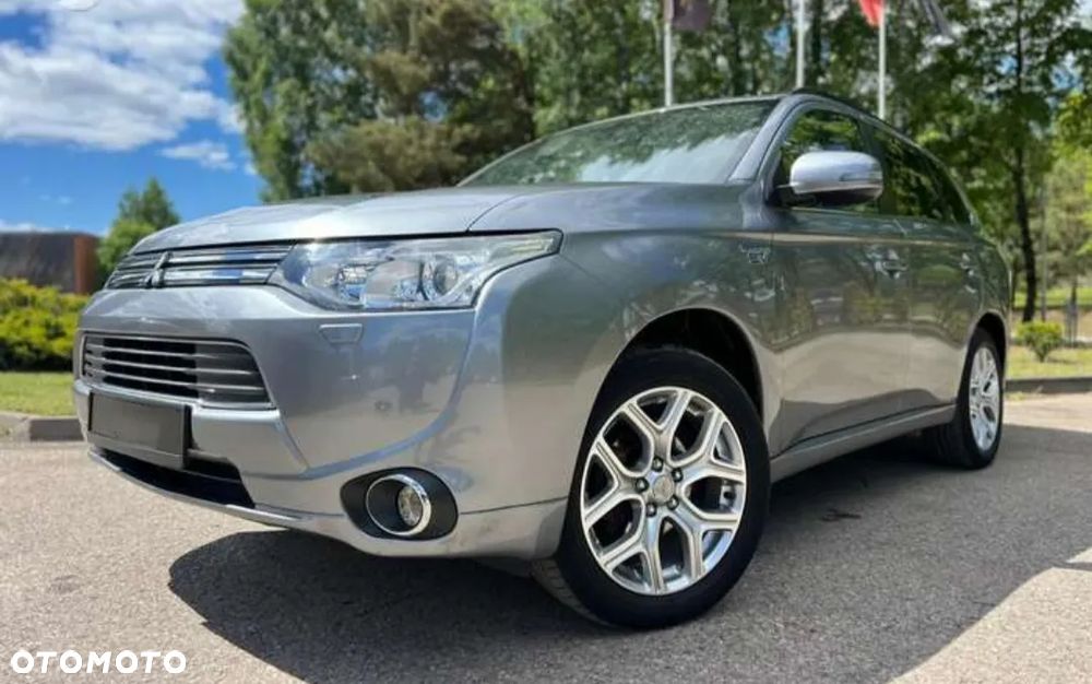 Mitsubishi Outlander 2.0 4WD Top - 6