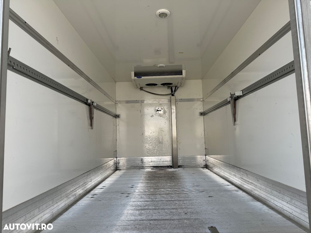 Volkswagen Crafter - 11