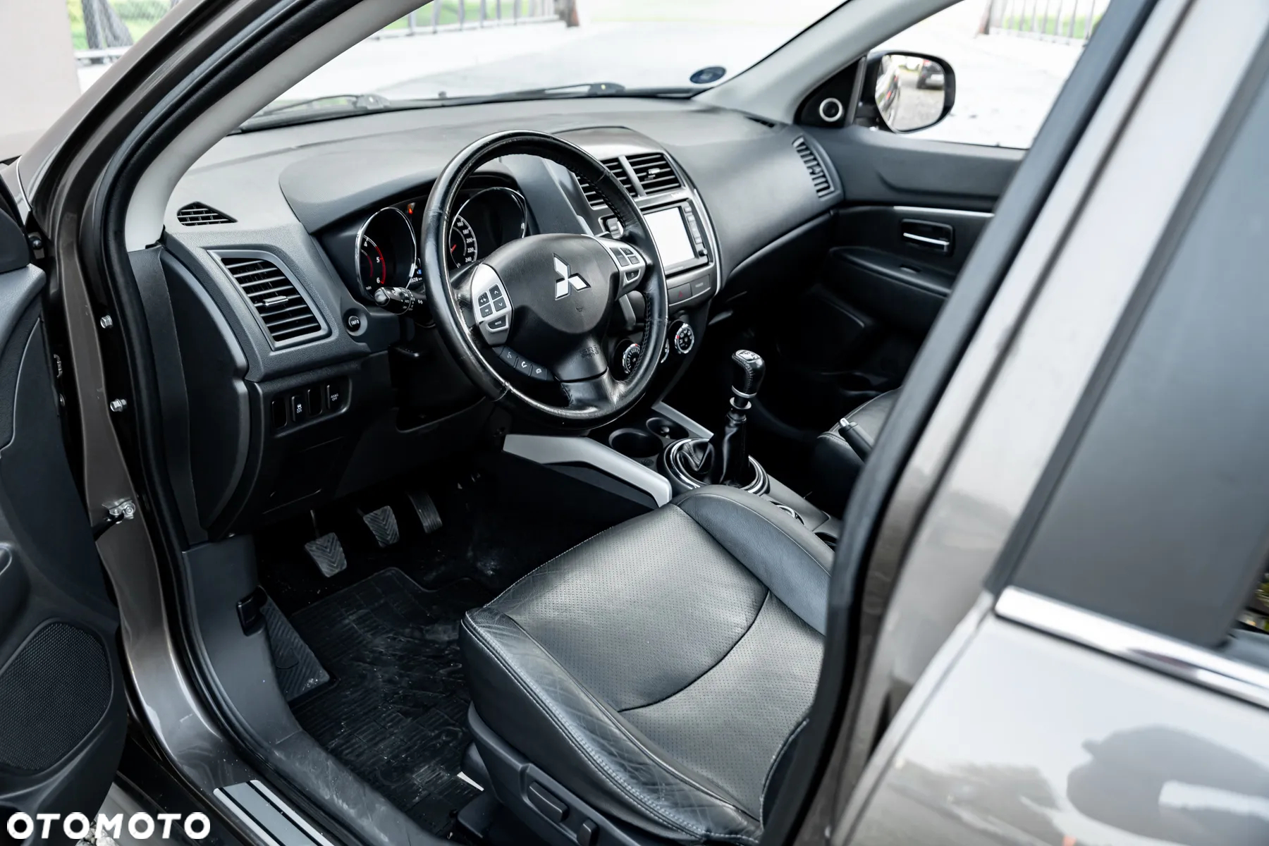 Mitsubishi ASX 1.8 DID Intense Plus 4WD AS&G - 14