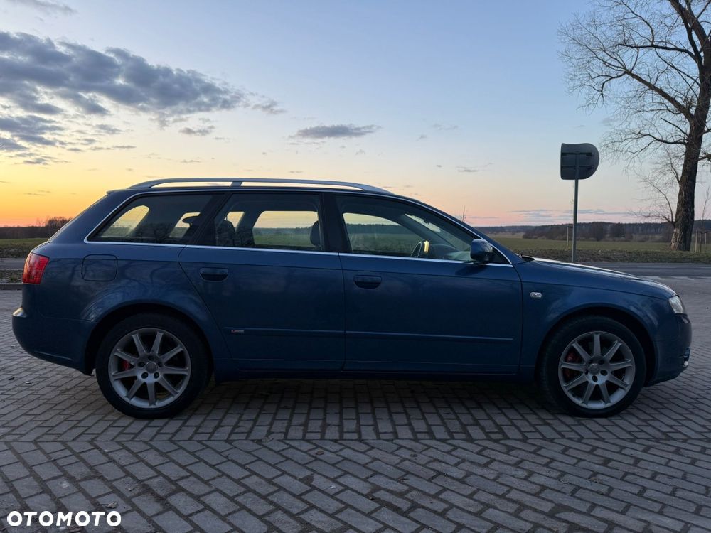 Audi A4 Avant - 4