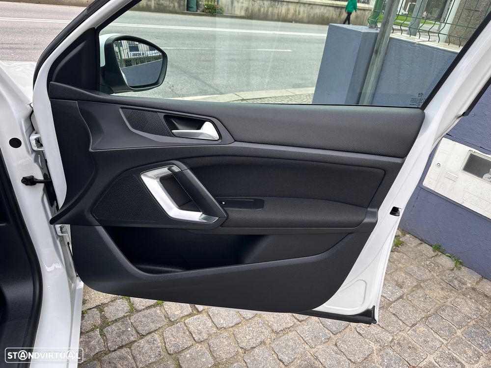 Peugeot 308 SW 1.6 BlueHDi Allure - 38