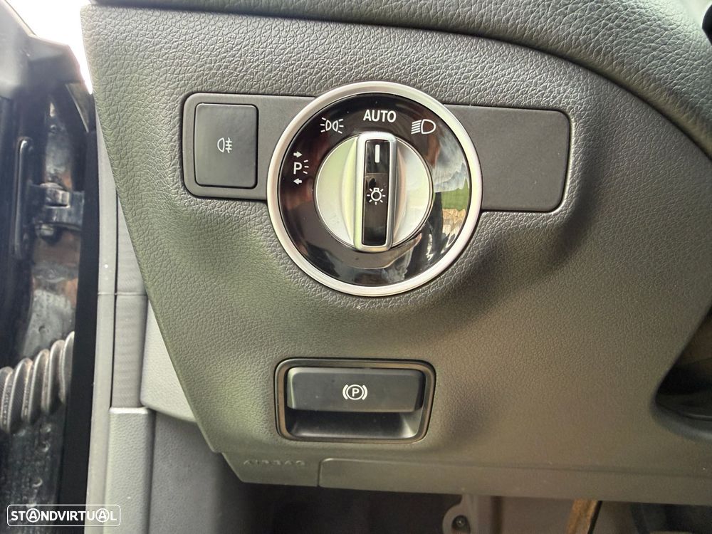 Mercedes-Benz CLA 45 AMG Shooting Brake 4Matic 7G-DCT - 18