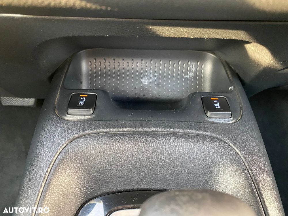 Toyota Corolla 1.8 HSD Active - 16