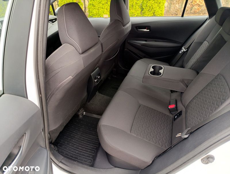 Toyota Corolla 1.8 Hybrid Comfort - 16