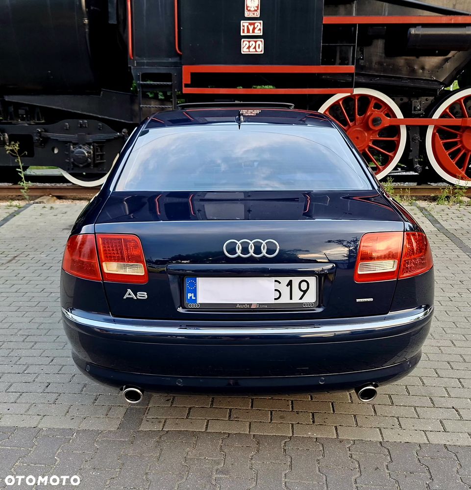 Audi A8 4.2 Quattro - 13