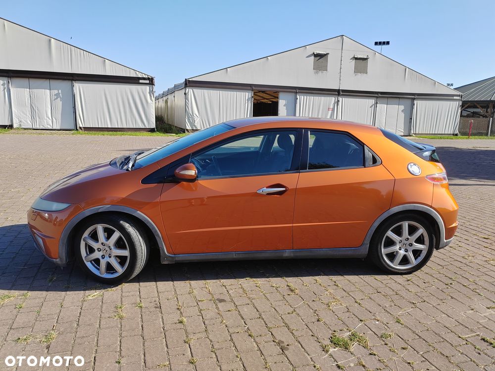 Honda Civic 1.8 Comfort - 1