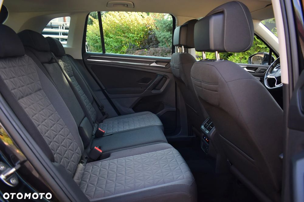 Volkswagen Tiguan 2.0 TDI Elegance DSG - 9