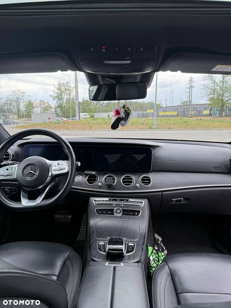 Mercedes-Benz Klasa E 300 de AMG - 8