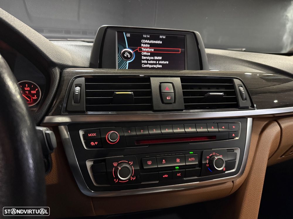 BMW 318 d Touring Auto Line Luxury - 16