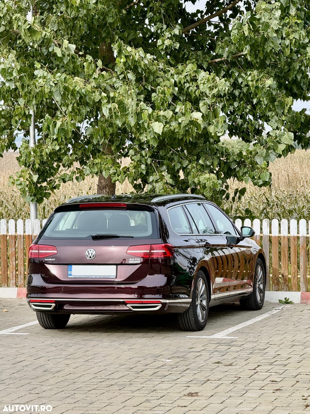 Volkswagen Passat Variant 2.0 TDI DSG Highline - 19