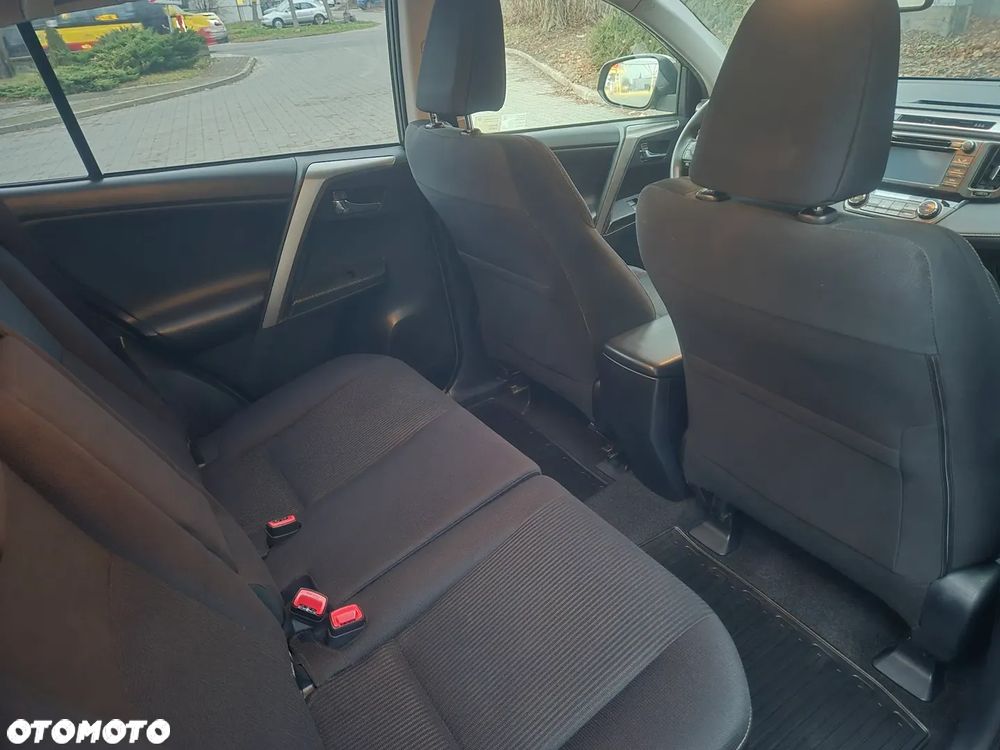 Toyota RAV4 2.0 D-4D Active - 8