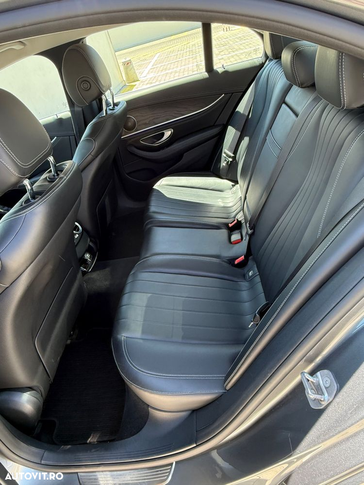 Mercedes-Benz E 220 d Aut. - 10