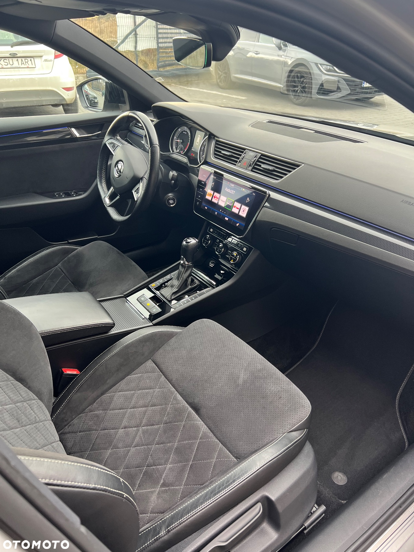 Skoda Superb 2.0 TDI DSG SportLine - 14