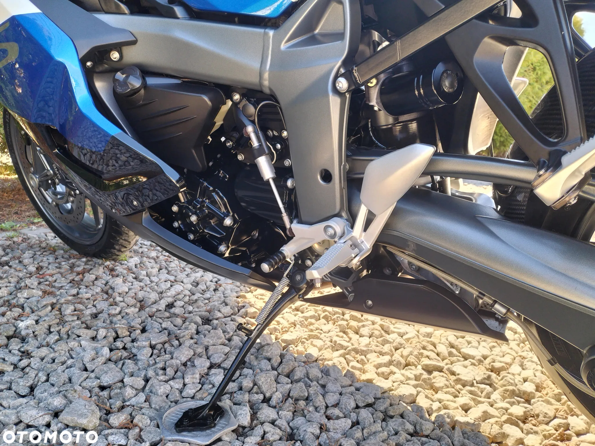 BMW K - 8