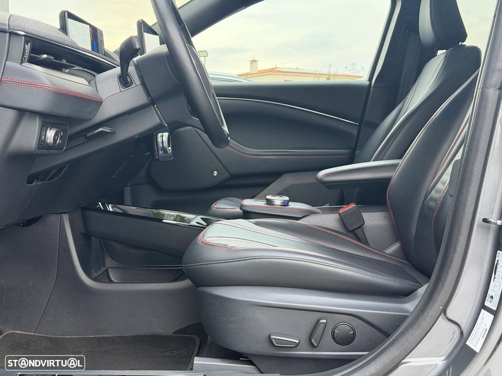 Ford Mustang Mach-E AWD PREMIUM - 10