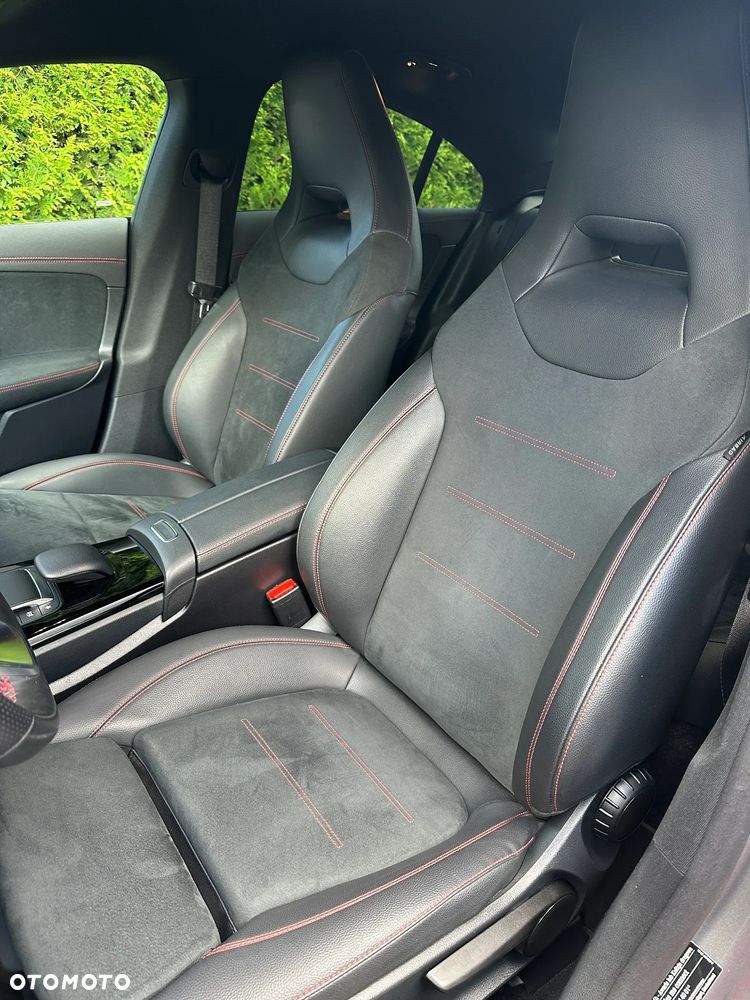 Mercedes-Benz CLA 200 AMG Line 7G-DCT - 30