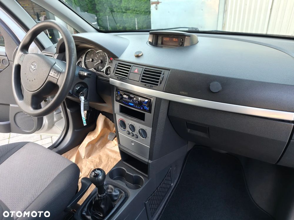 Opel Meriva 2004
