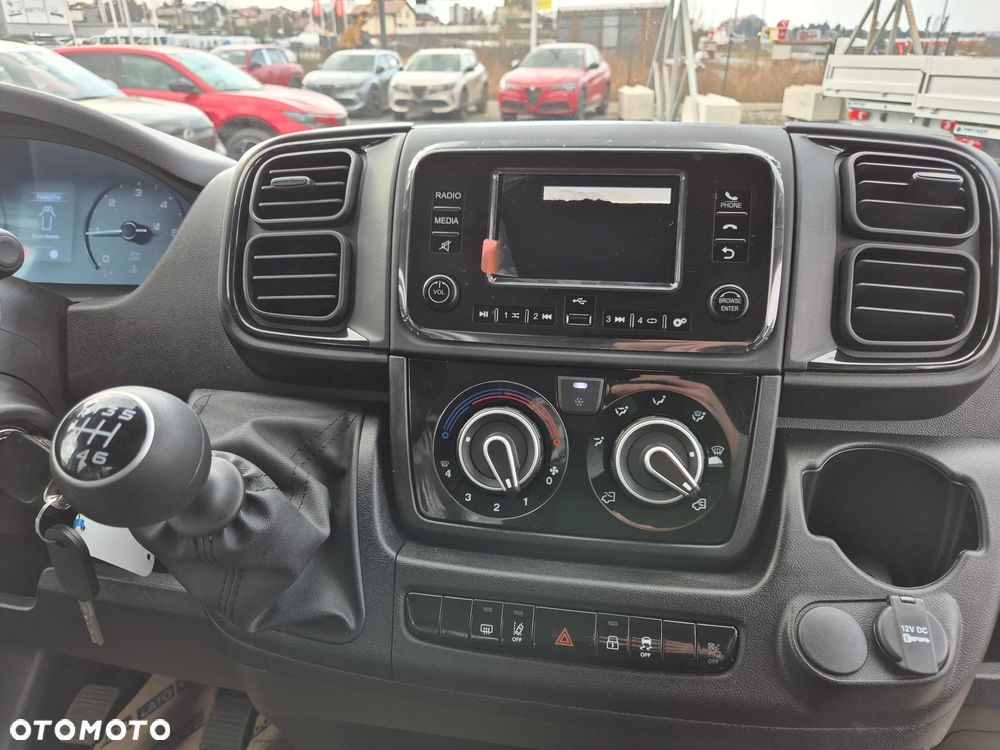 Peugeot Boxer Podwójna Kabina DOKA 7miesjc 2.2 140KM Skrzynia 2.9 x 2.1 + HAK - 19