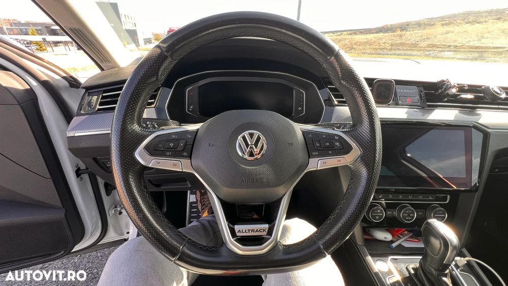 Volkswagen Passat Alltrack 2.0 TDI DSG 4Motion - 25