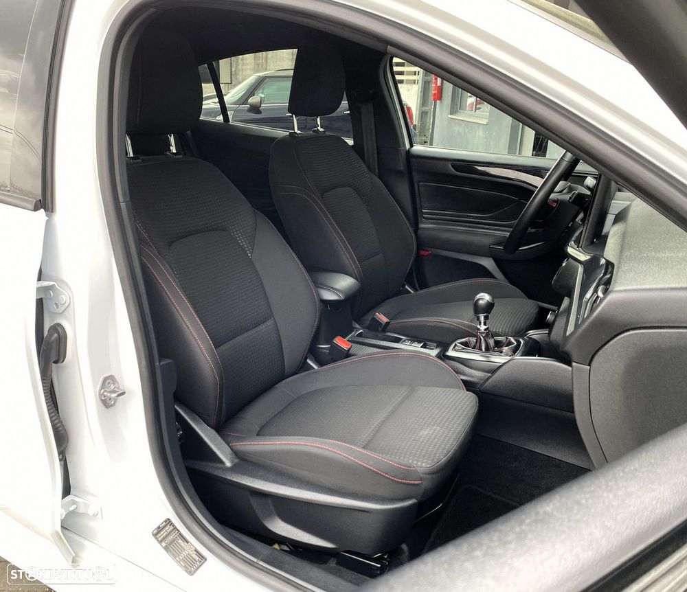 Ford Focus 1.0 EcoBoost MHEV ST-Line - 5