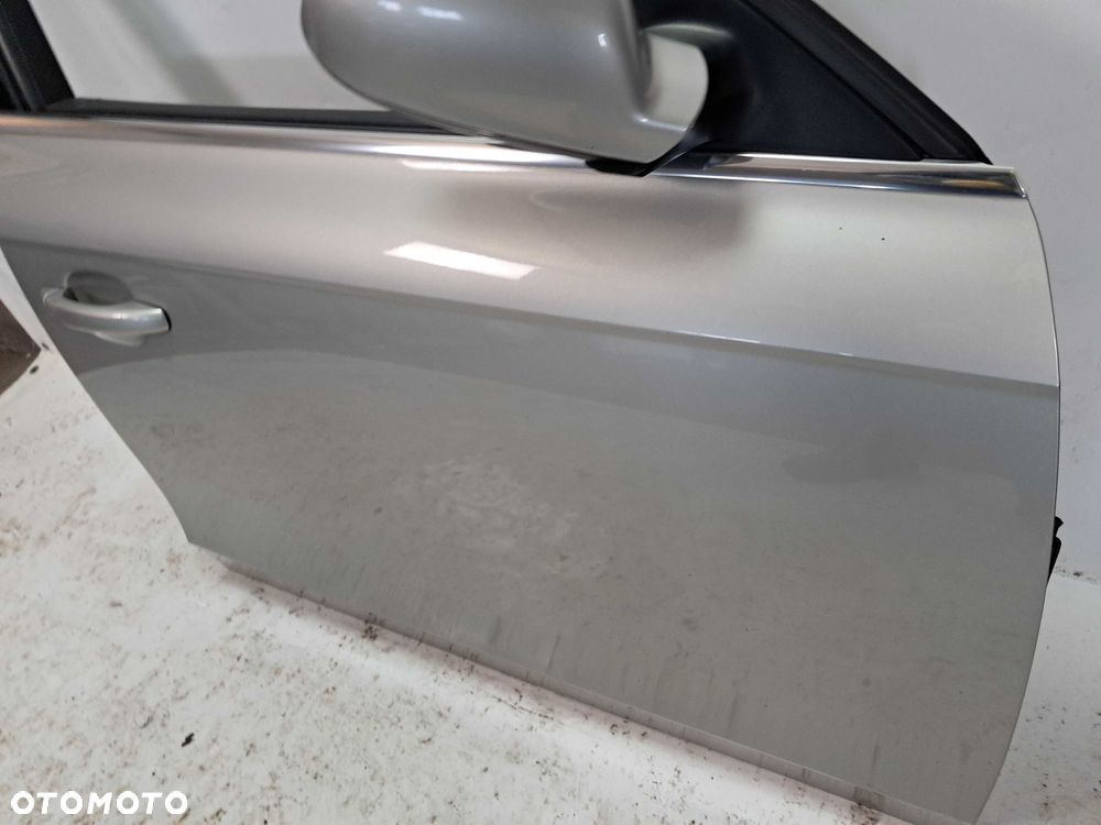 AUDI A4 B8 drzwi prawy przód prawe przednie LX1Y oryginalny lakier - 5