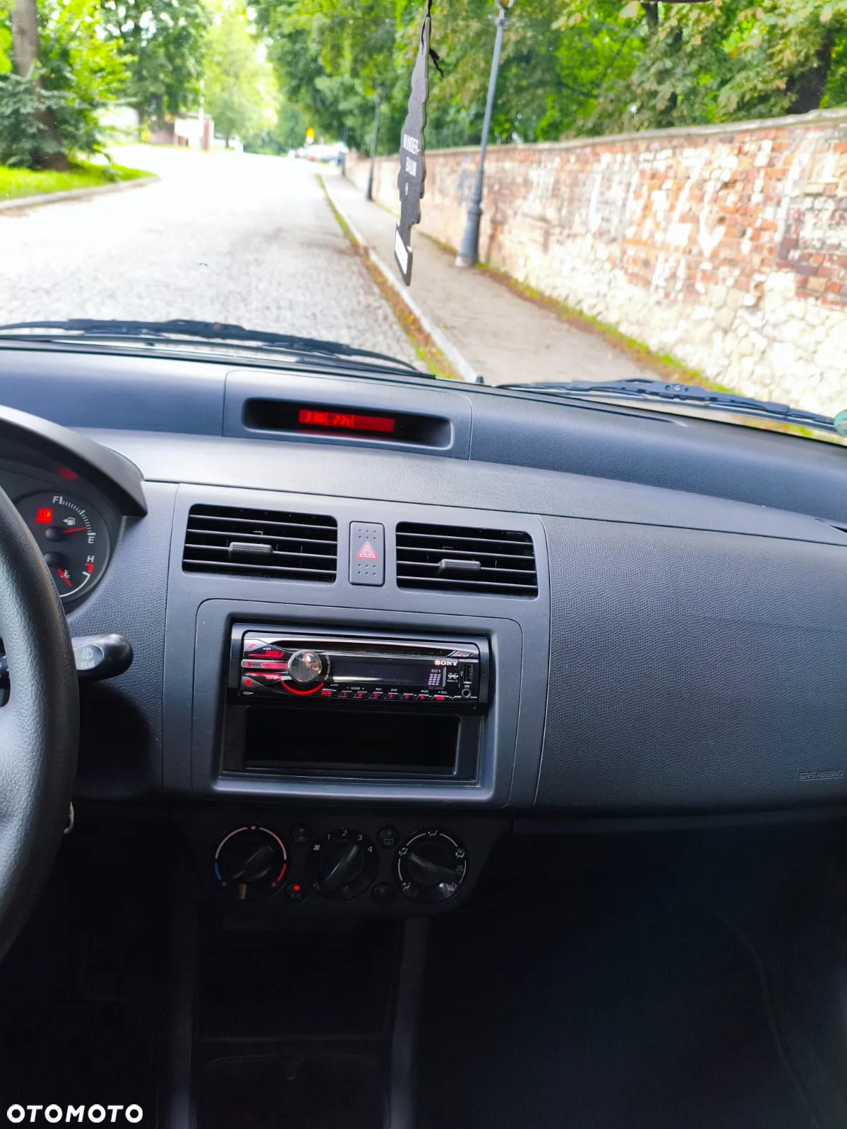 Suzuki Swift 1.3 GC (klm) - 11