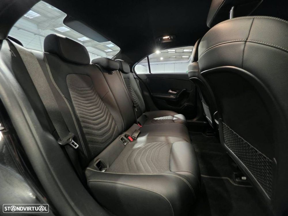 Mercedes-Benz A 180 Limousine d Business Solutions Aut. - 16
