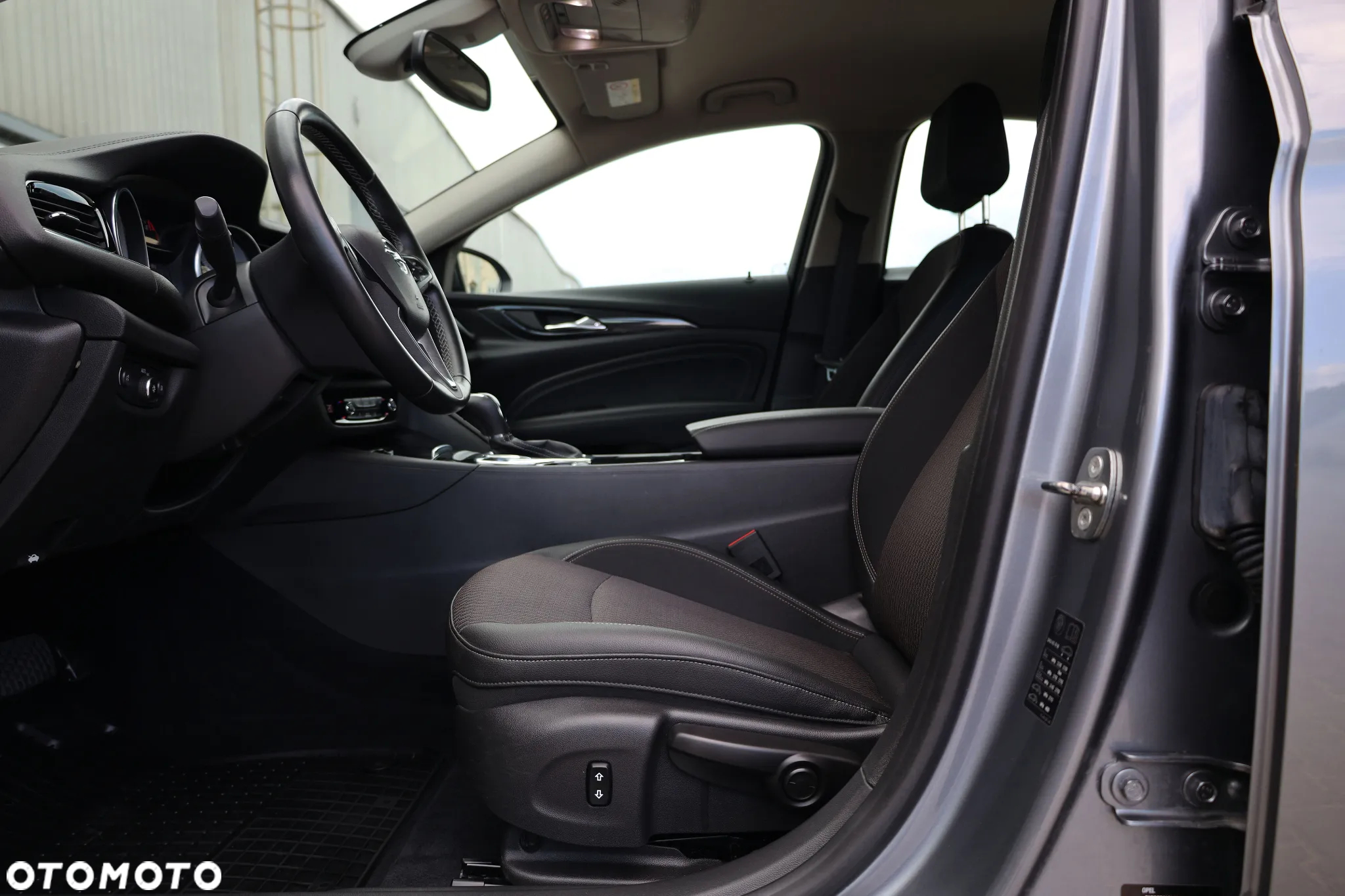 Opel Insignia 1.5 T Elite S&S - 22