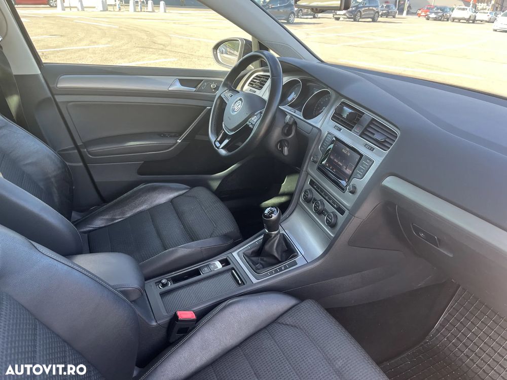 Volkswagen Golf ver-2-0-tdi-comfortline - 22
