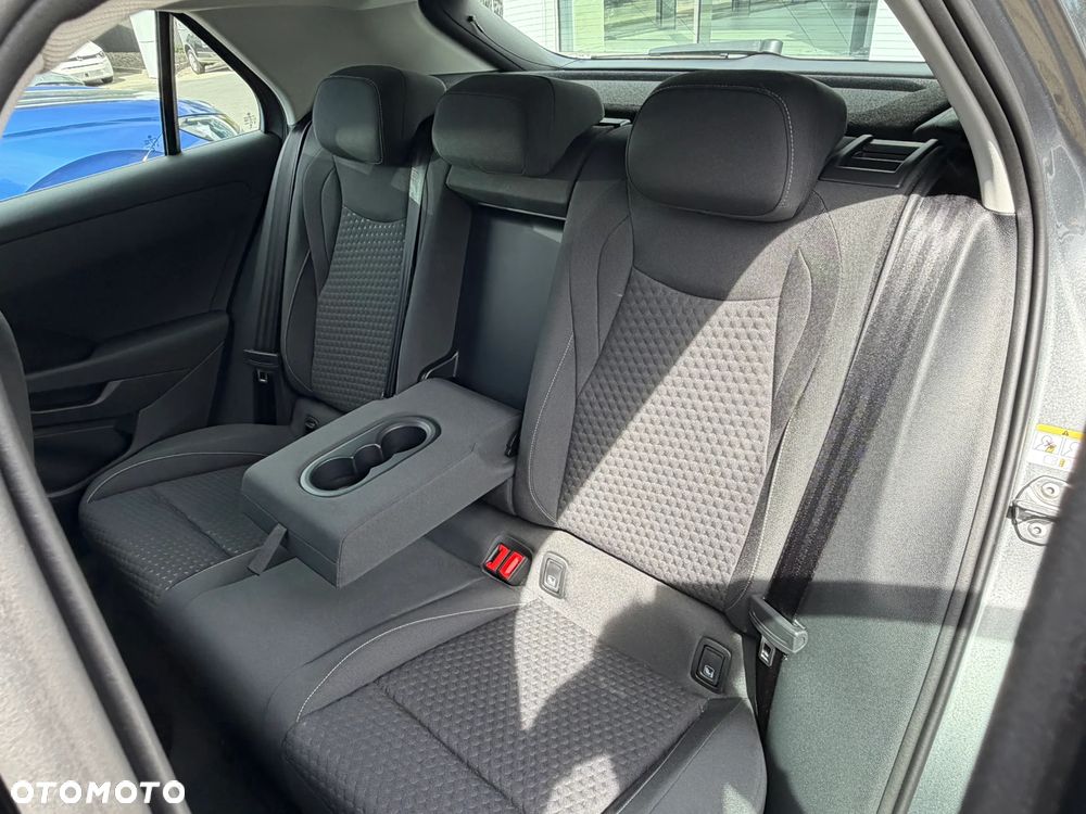 Volkswagen T-Roc 1.5 eTSI Life DSG - 27