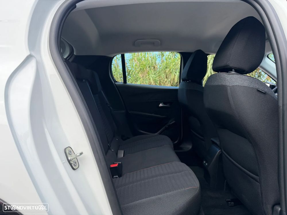 Peugeot e-208 Active - 14