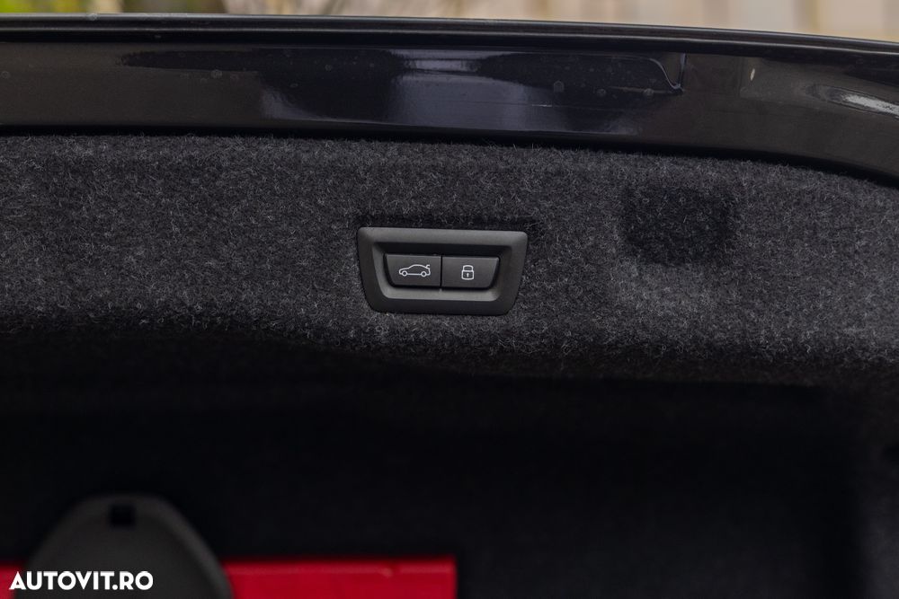 BMW Seria 5 520d xDrive AT MHEV - 33