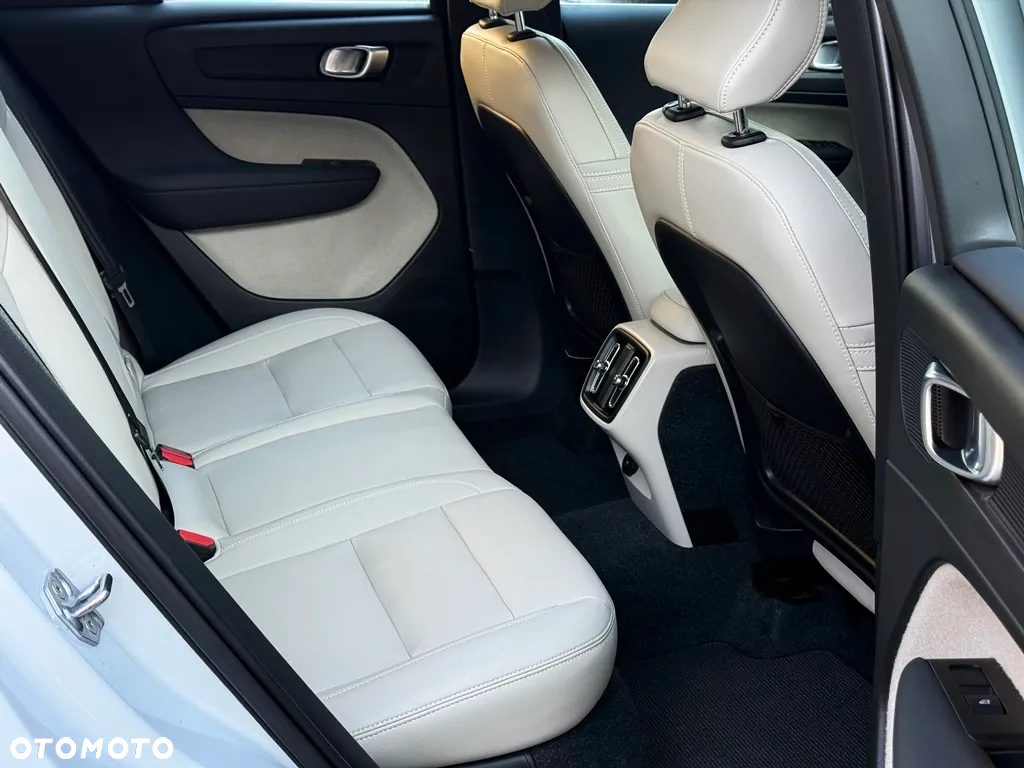 Volvo XC 40 T3 Inscription - 36