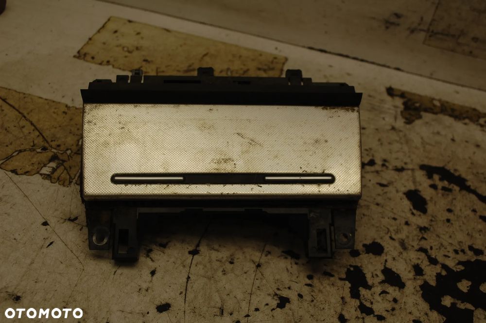 POPIELNICZKA 2 DIN AUDI A4 B6 B7 8E0857951G 8E0857951E 8E0857951J - 1