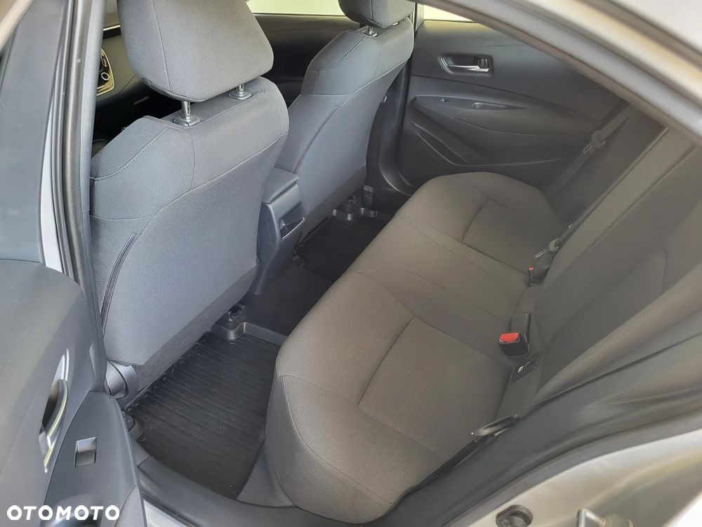 Toyota Corolla 1.6 Active - 19