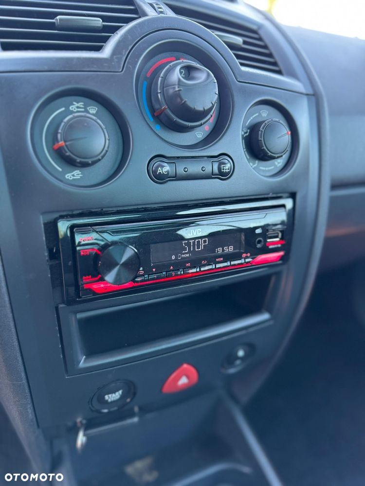 Renault Megane 1.6 Dynamique - 21