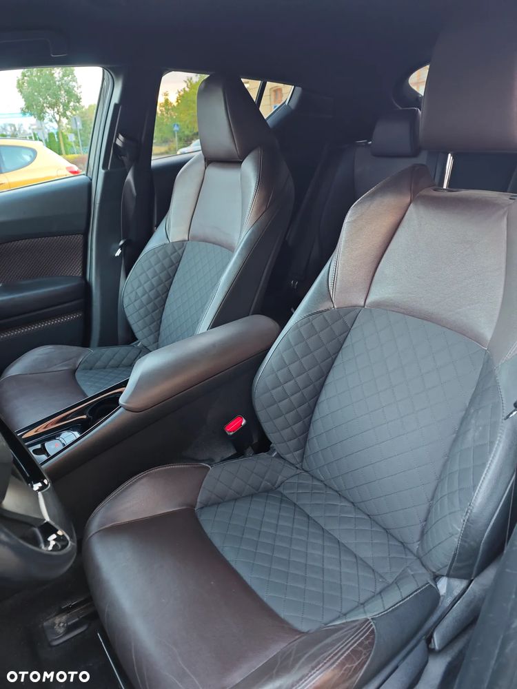 Toyota C-HR - 9