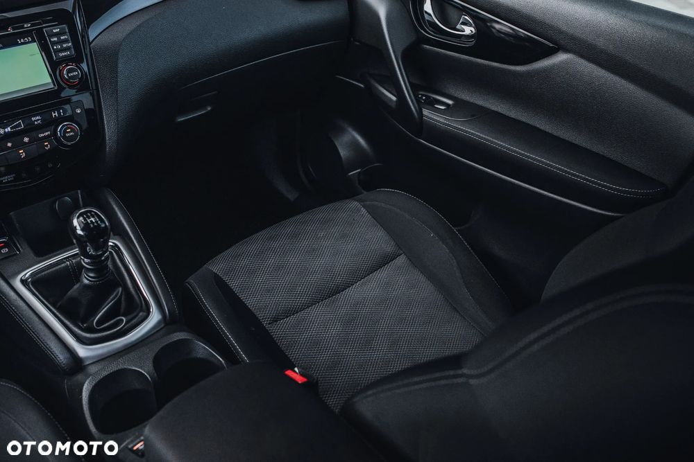 Nissan Qashqai 1.6 DIG-T 360 - 24