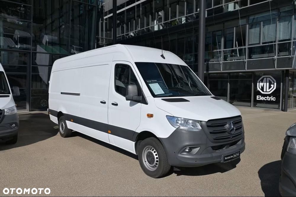 Mercedes-Benz Sprinter - 1
