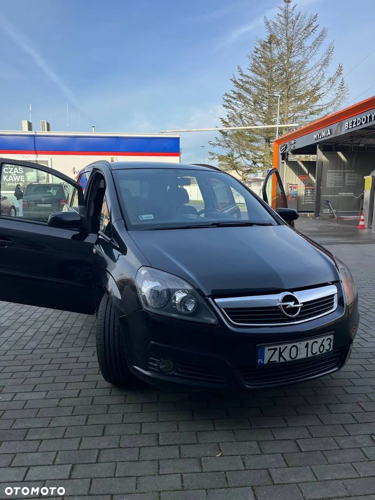 Opel Zafira - 1