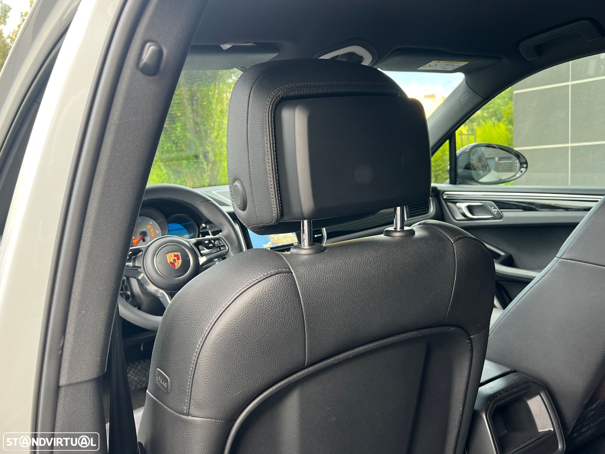 Porsche Macan S - 23