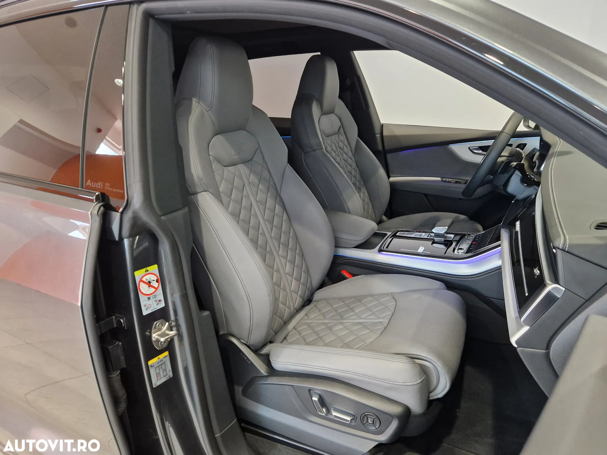 Audi Q8 55 TFSI e quattro Tiptronic PHEV - 13