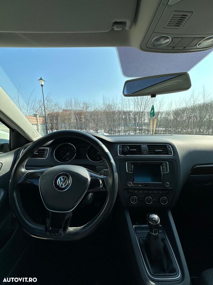Volkswagen Jetta 1.4 TSI Comfortline - 15