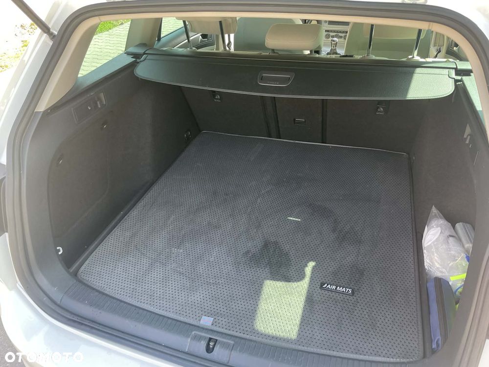 Volkswagen Golf 1.2 TSI BMT Comfortline - 21