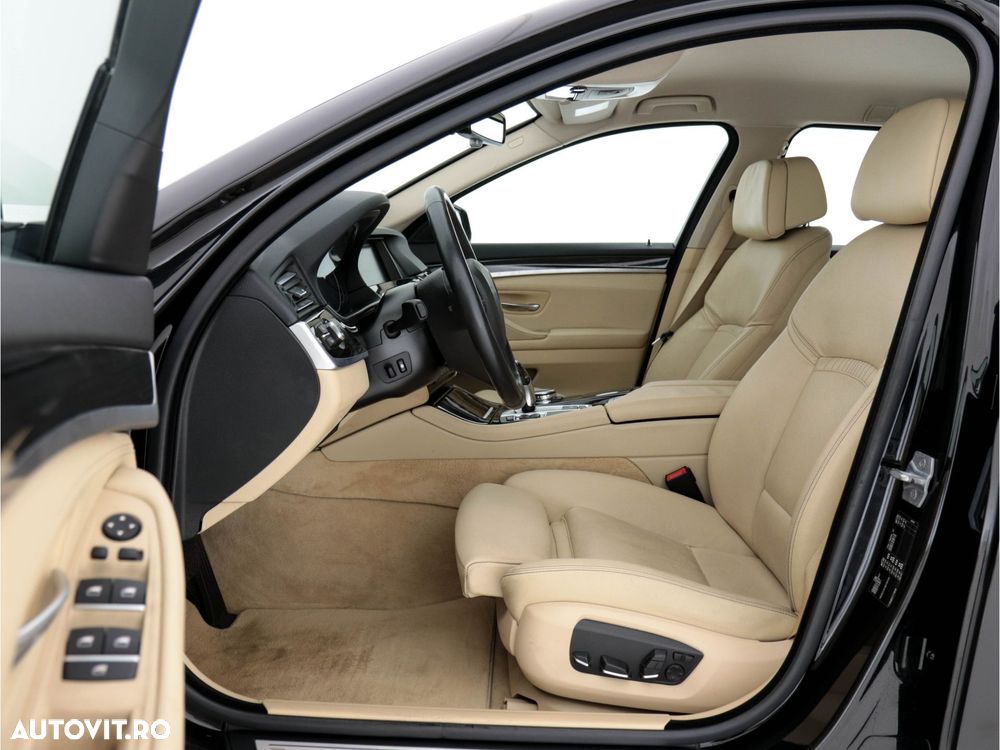 BMW Seria 5 520d Aut. Luxury Line - 8