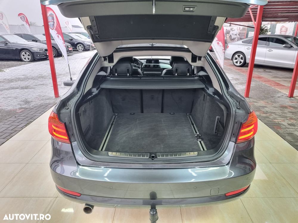 BMW Seria 3 320d GT Aut. - 37