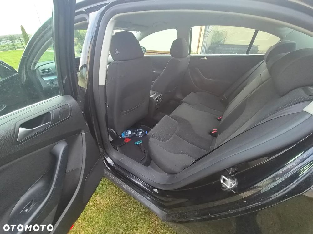 Volkswagen Passat 2.0 TDI DPF Comfortline DSG - 10