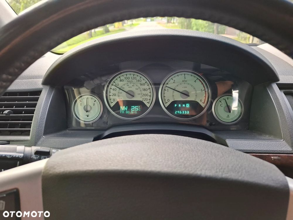 Chrysler Grand Voyager - 8