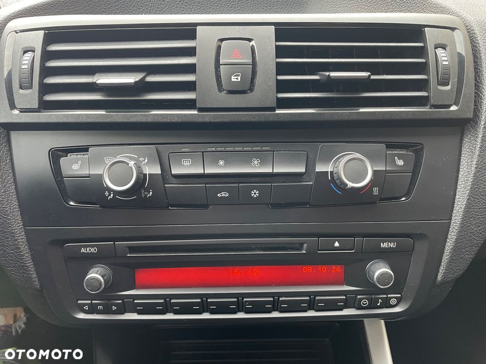 BMW Seria 1 118i Sport Line - 27