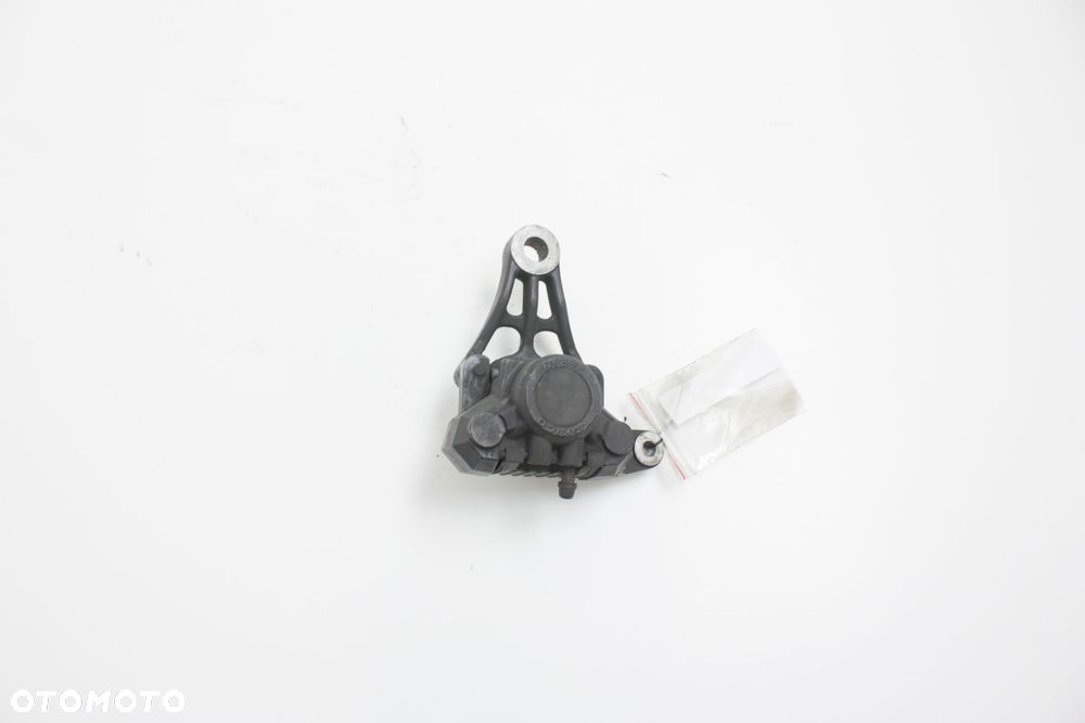 ZACISK HAMULCOWY TYLNY Suzuki VX 800 - 2